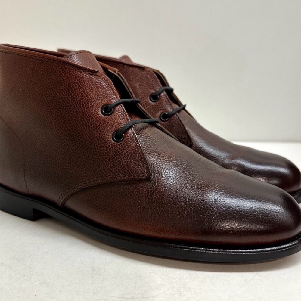 Elegant Brown Leather Chukka Boots